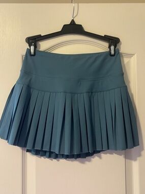 Gold Hinge Pleated Tennis Skirt